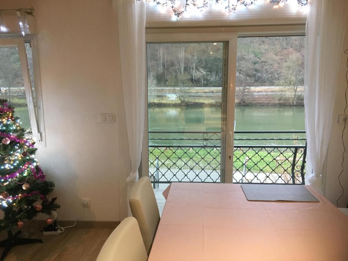 La Rose Sur Meuse Villa Haybes ภายนอก รูปภาพ